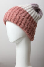 Load image into Gallery viewer, Color Block Knit Beanies
